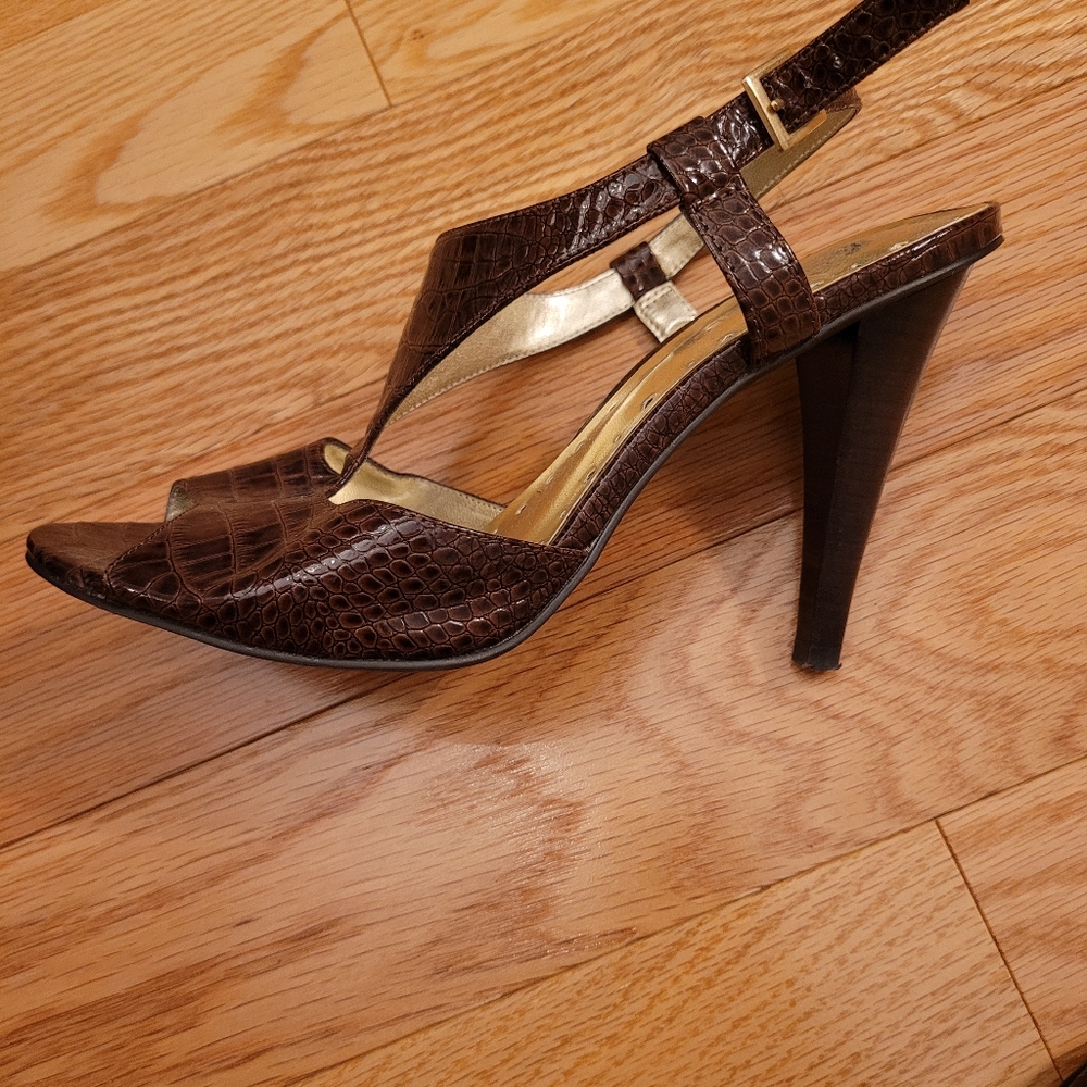 Bcbg generation sandals